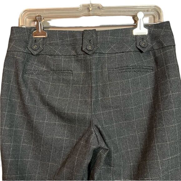 NWT! Guess capri pants. Size 28 - Picture 10 of 11